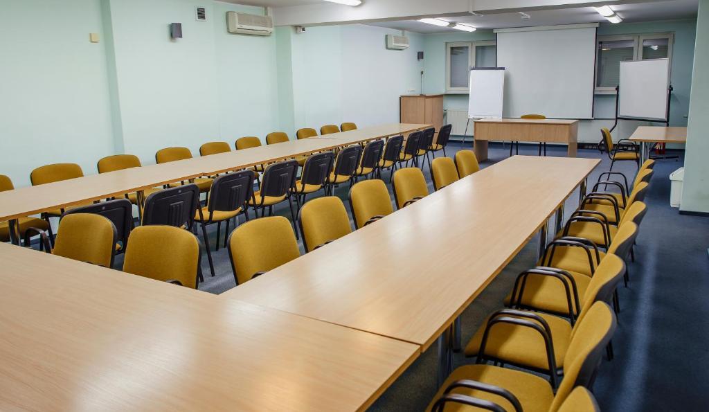 ורוצלב Trio Hostel מראה חיצוני תמונה
