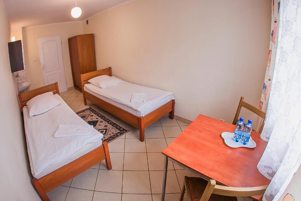 ורוצלב Trio Hostel חדר תמונה