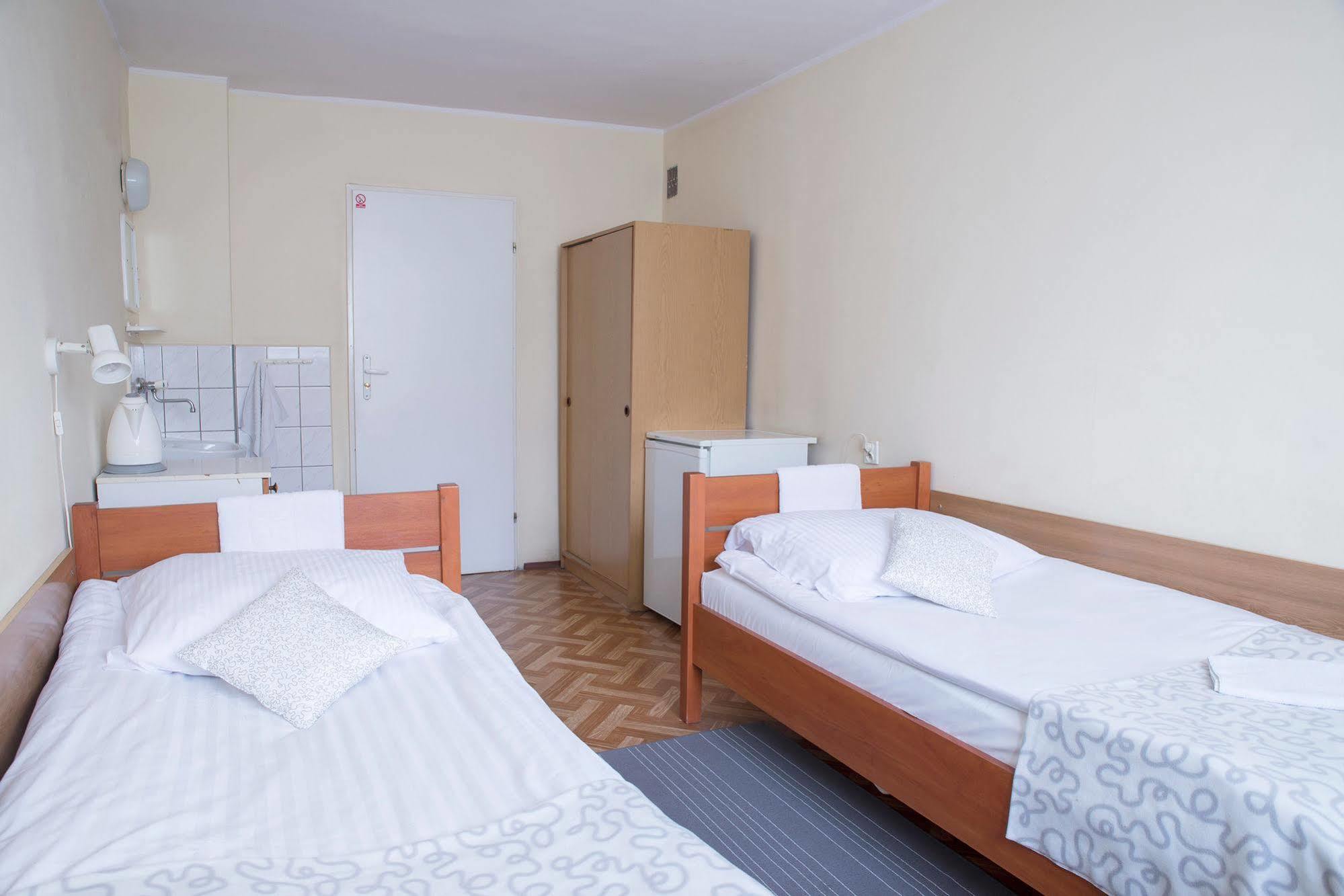 ורוצלב Trio Hostel מראה חיצוני תמונה
